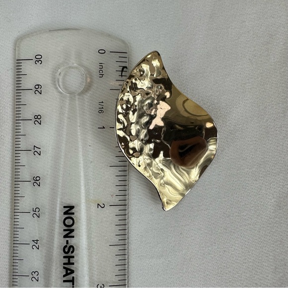 EA9 Organic Form Hammered Gold Statement Earrings FINAL PRICE - Picture 9 of 12